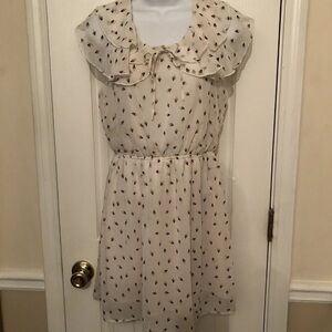 Forever 21 Cream Geometric Pattern Dress